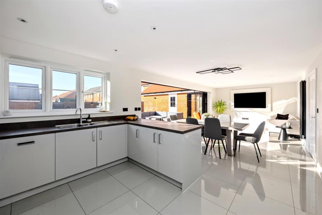 Additional image 3 of Geranium Drive, Worthing