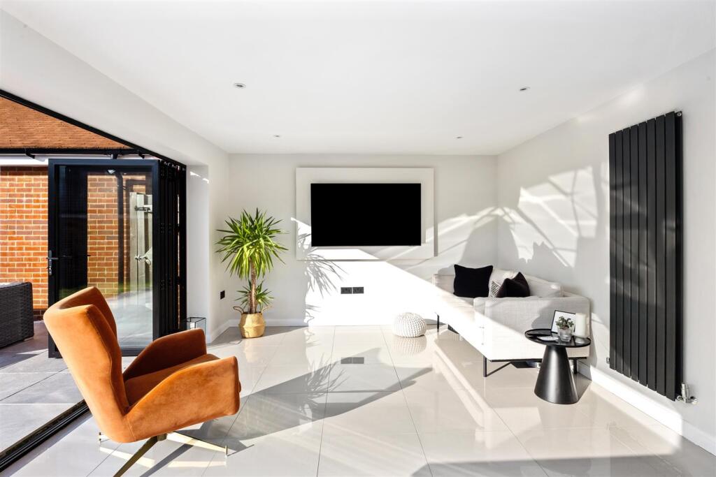 Additional image 6 of Geranium Drive, Worthing