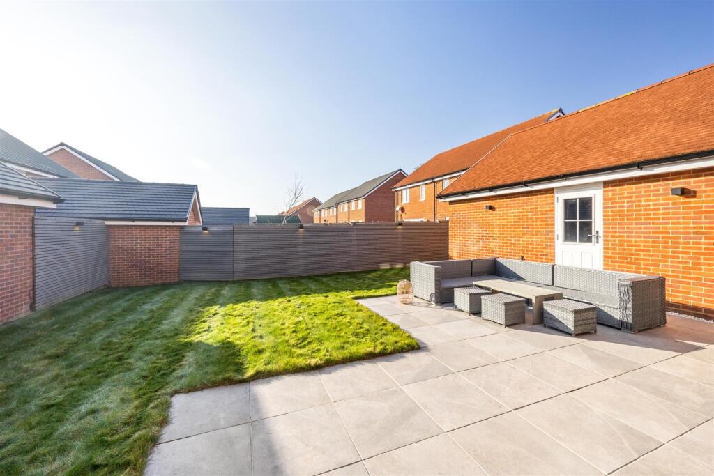 Additional image 24 of Geranium Drive, Worthing