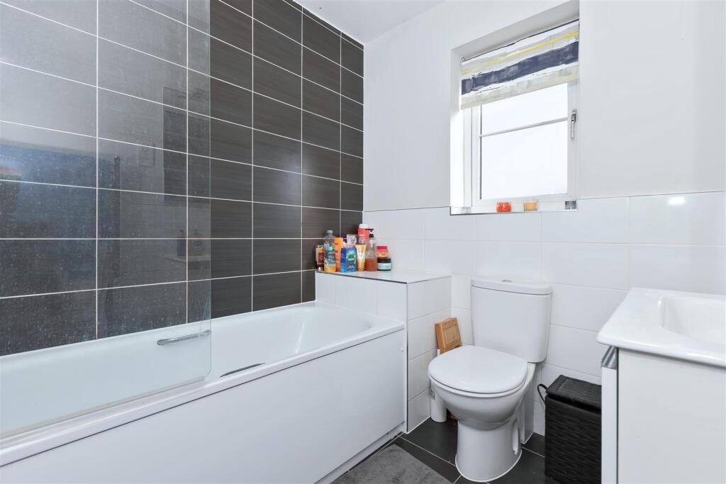 Additional image 17 of Weald Place, Worthing