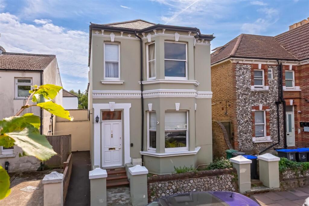 Main image of property: Cambridge Road, Worthing