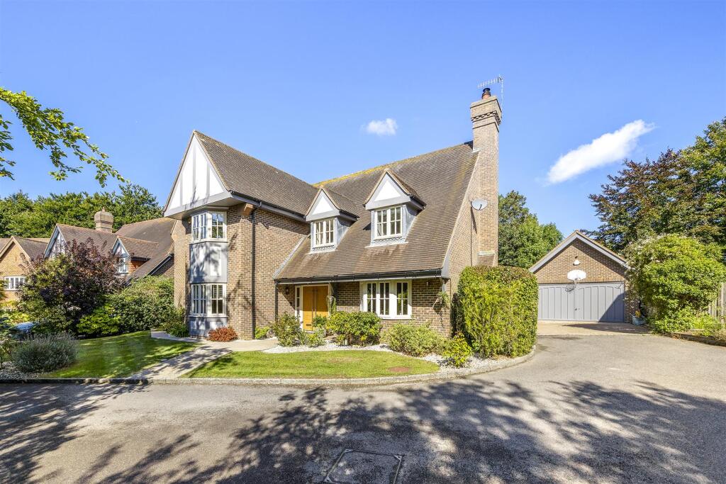 Main image of property: First Avenue, Charmandean, Worthing