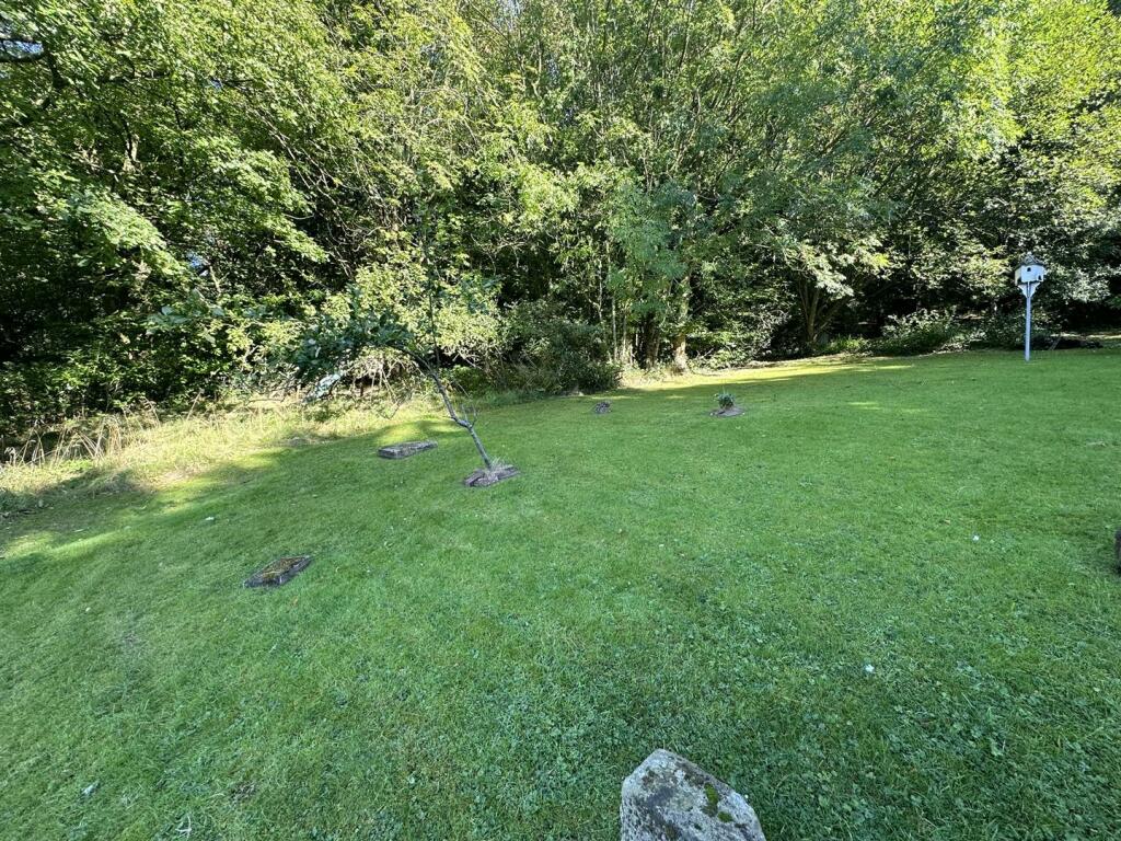 Additional property image - Woodworth Grove, Keighley