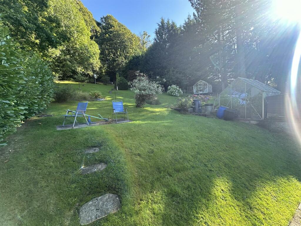 Additional property image - Woodworth Grove, Keighley