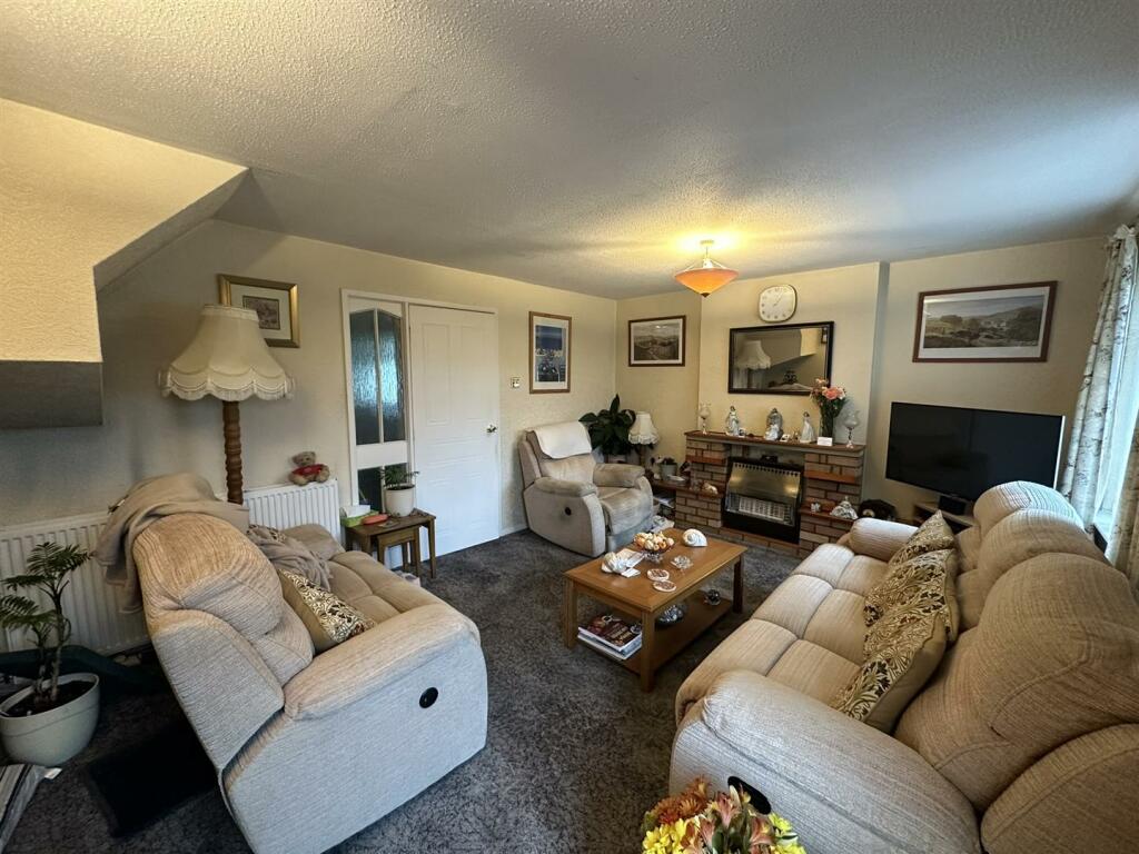 Additional property image - Ullswater Drive, Bradford