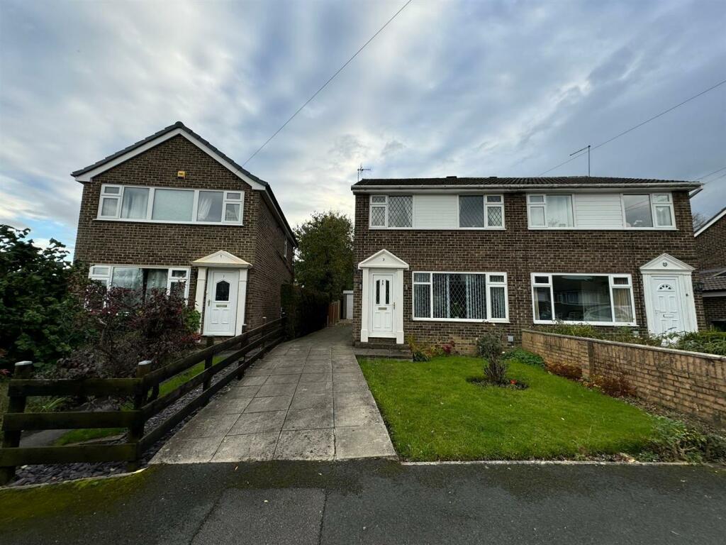 Additional property image - Fourlands Court, Bradford