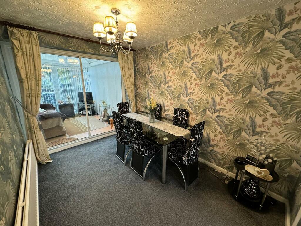 Additional property image - Fourlands Court, Bradford