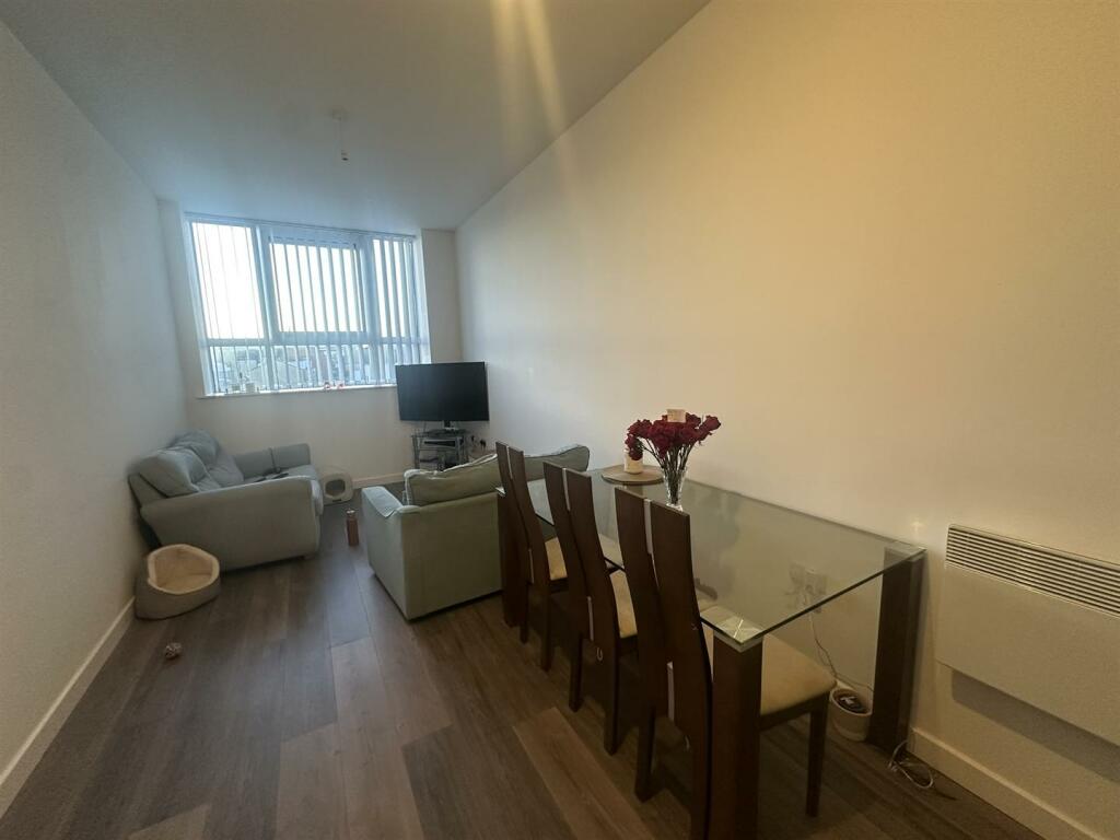 Additional property image - Card House, Bingley Road, Bradford