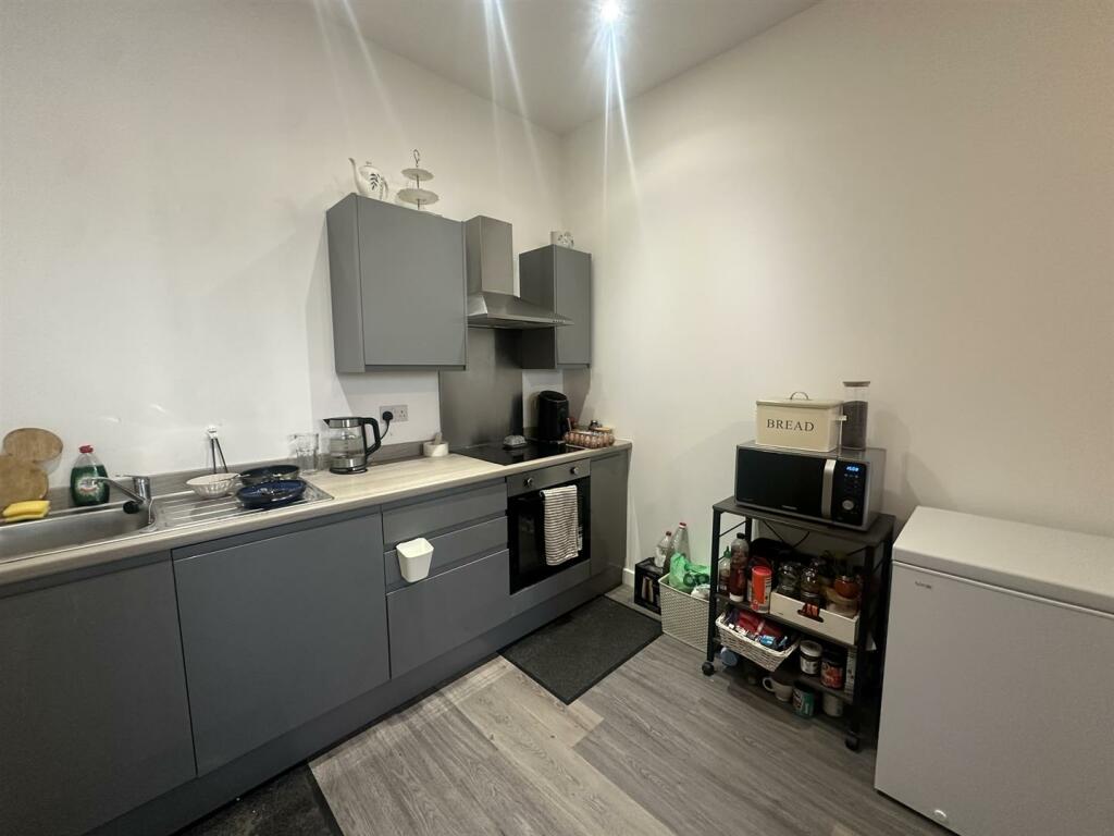 Additional property image - Card House, Bingley Road, Bradford