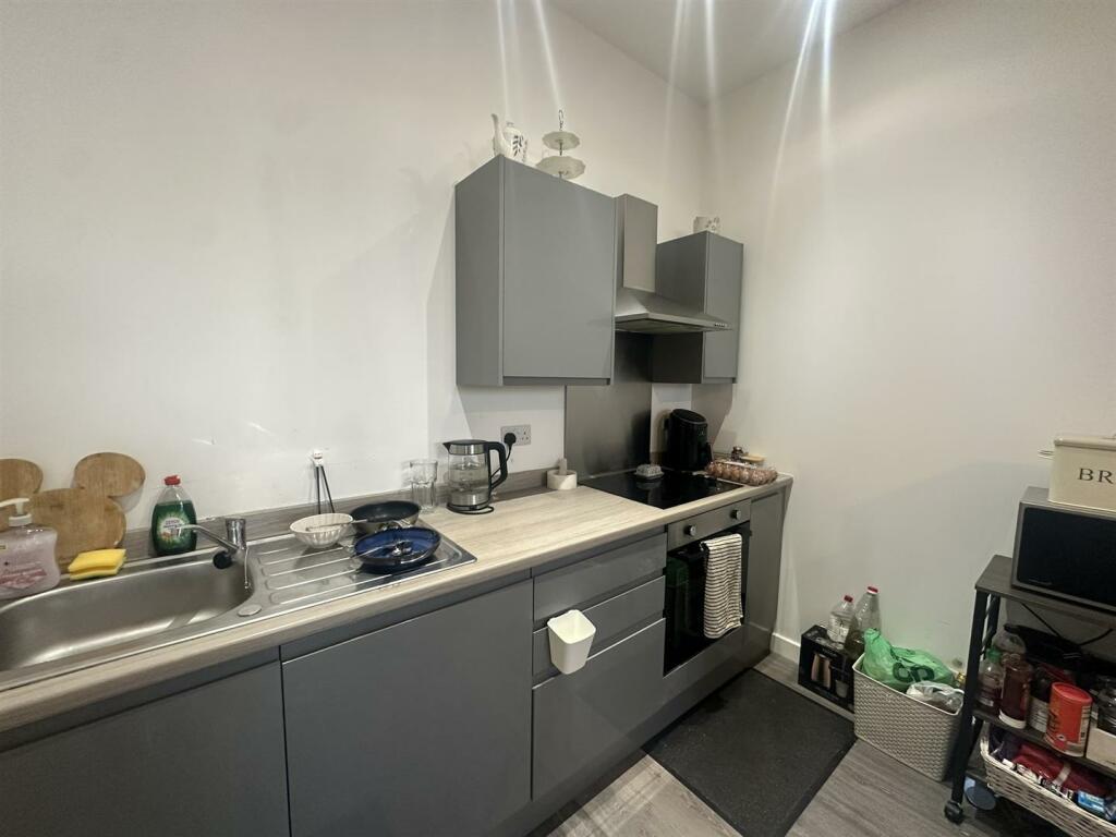 Additional property image - Card House, Bingley Road, Bradford