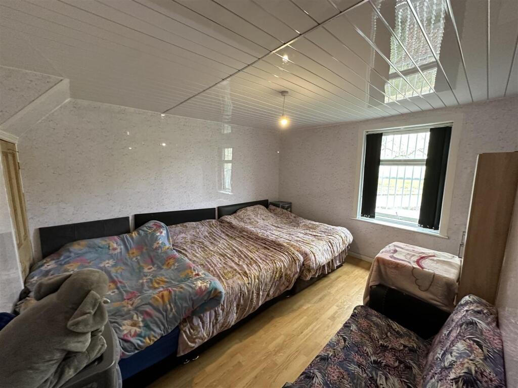 Additional property image - Selborne Grove, Keighley