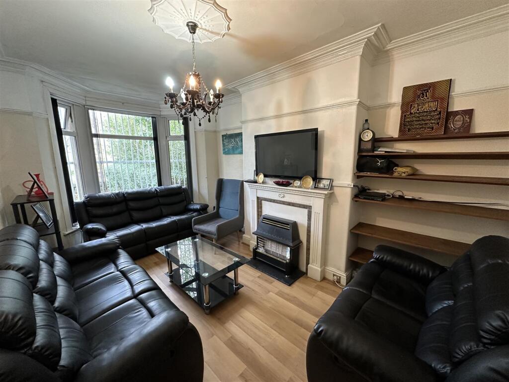 Additional property image - Selborne Grove, Keighley