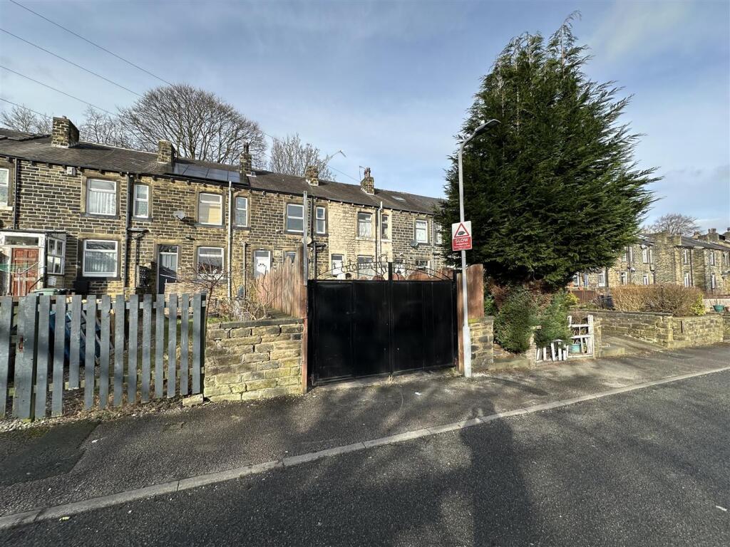 Additional property image - Selborne Grove, Keighley