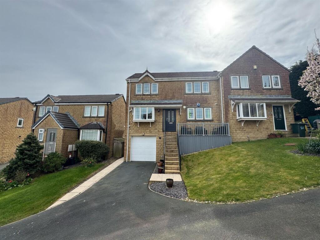 Main image of property: Highfell Rise, Keighley