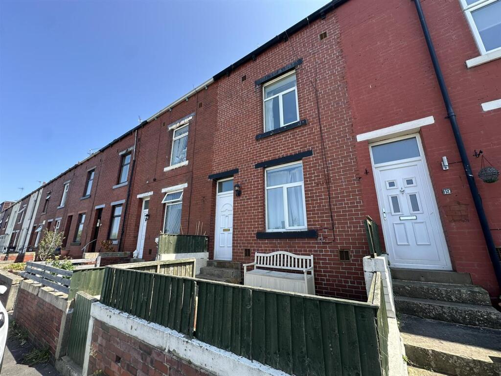 Main image of property: Green End Avenue