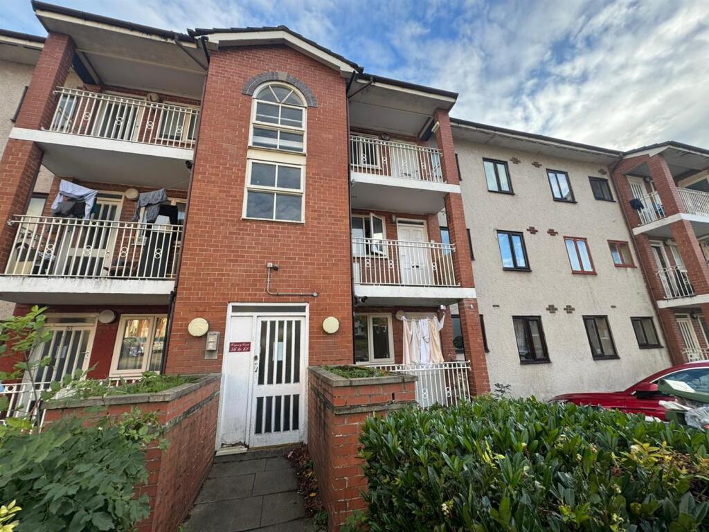 Main image of property: Flat 60 Regency Court Bradford BD8 9EX,
