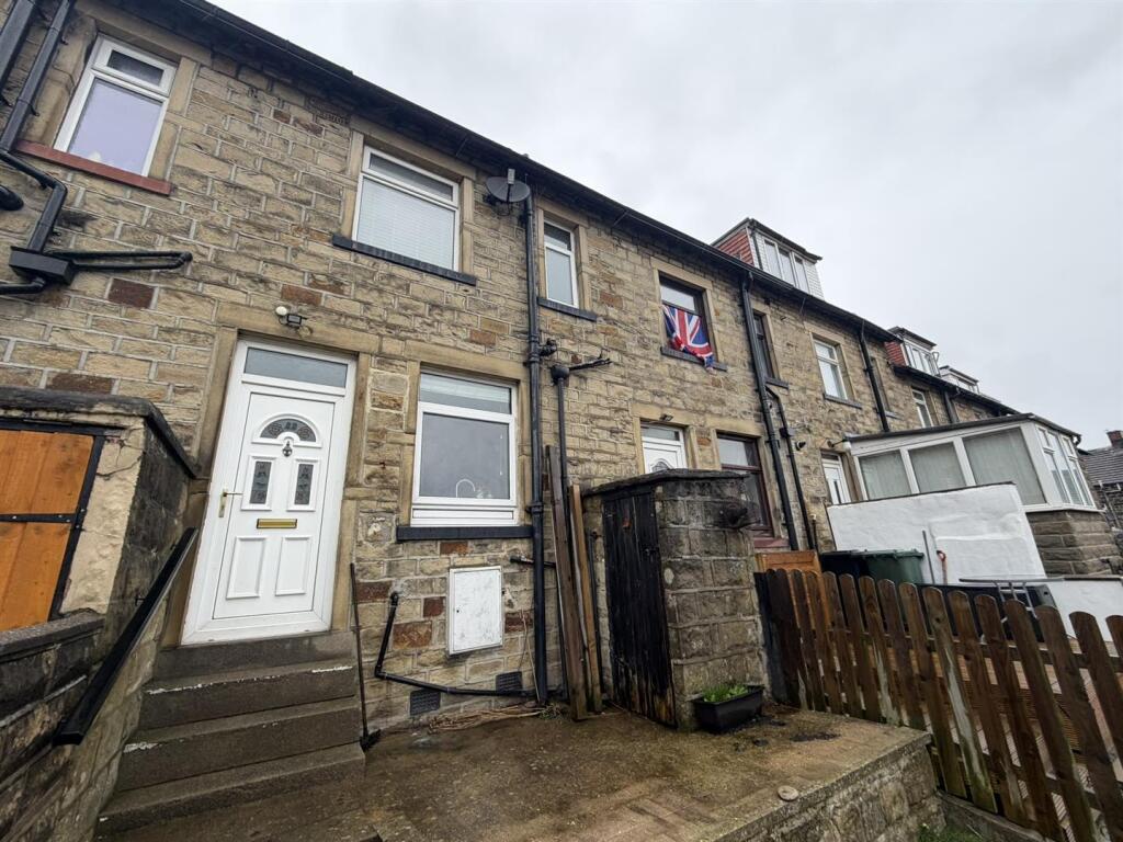 Main image of property: Cromer Grove, Keighley