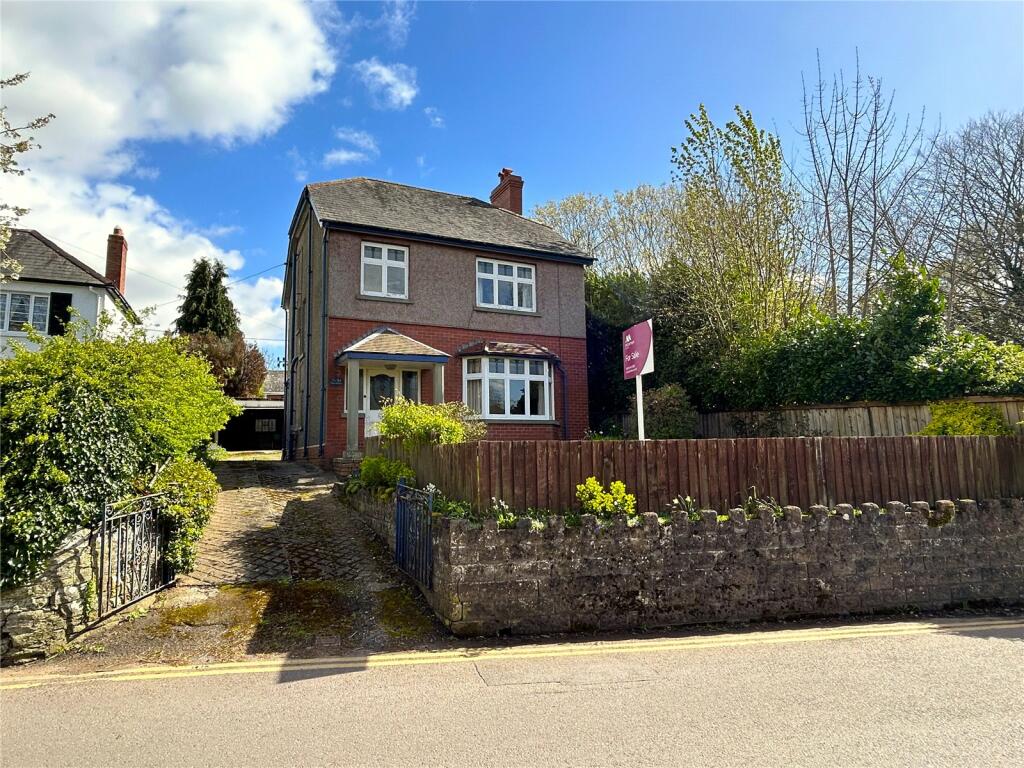 3 bedroom detached house for sale in High Street, Talgarth, Brecon