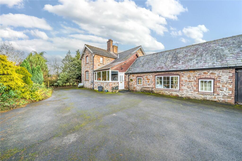 3 bedroom detached house for sale in Walford, Leintwardine, Craven Arms ...