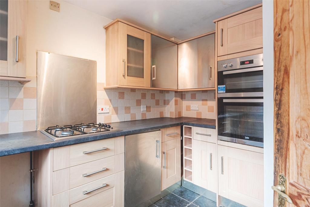 3 bedroom terraced house for sale in Hill View Close, Newtown, Powys, SY16