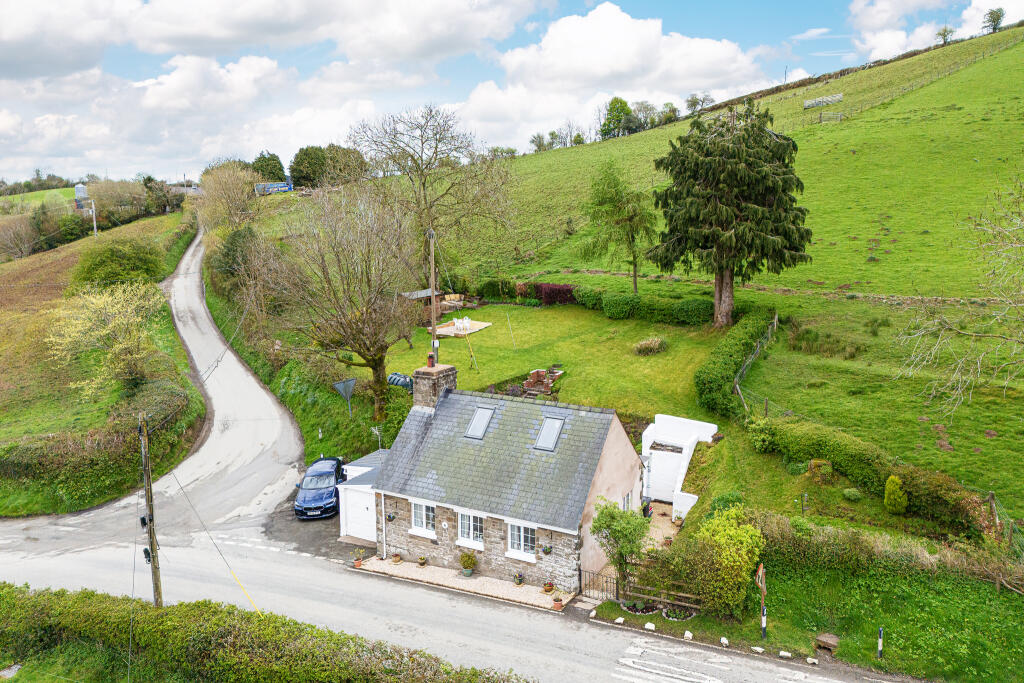 2 bedroom detached house for sale in Kerry, Newtown, Powys, SY16
