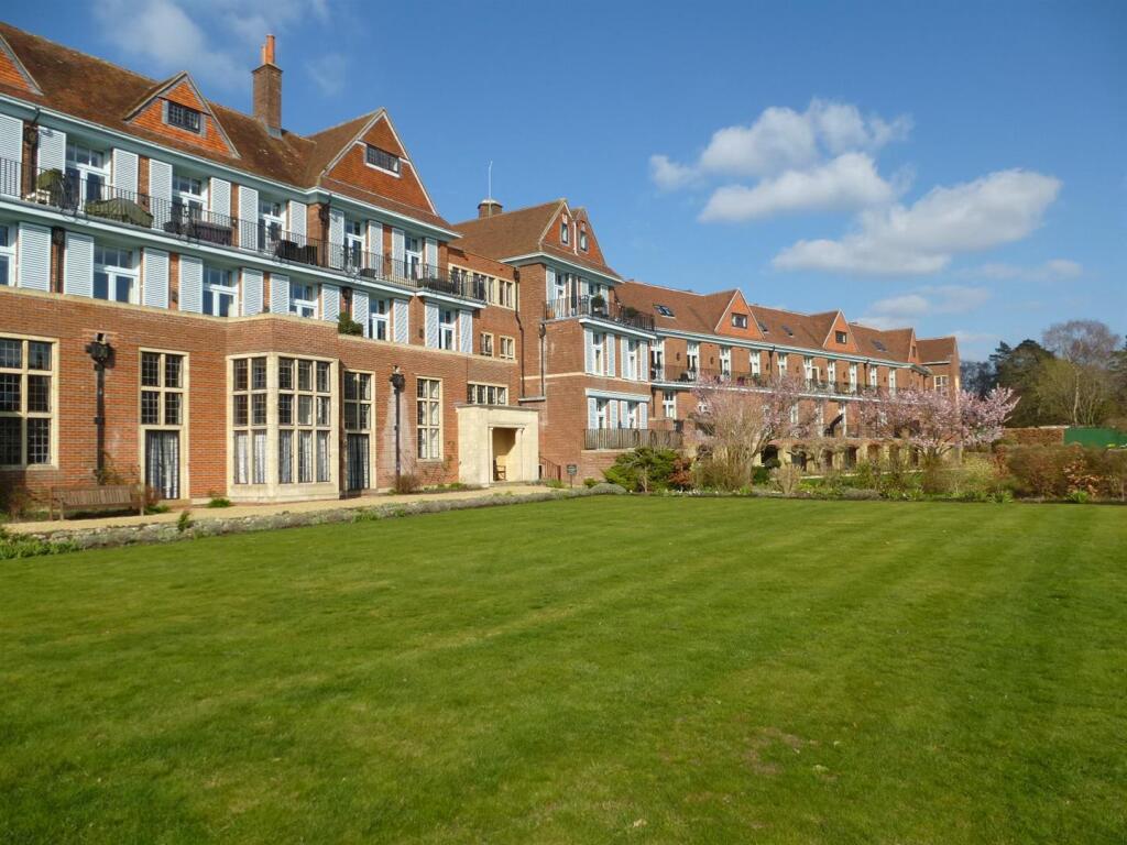 Main image of property: King Edward VII Apartments, Midhurst