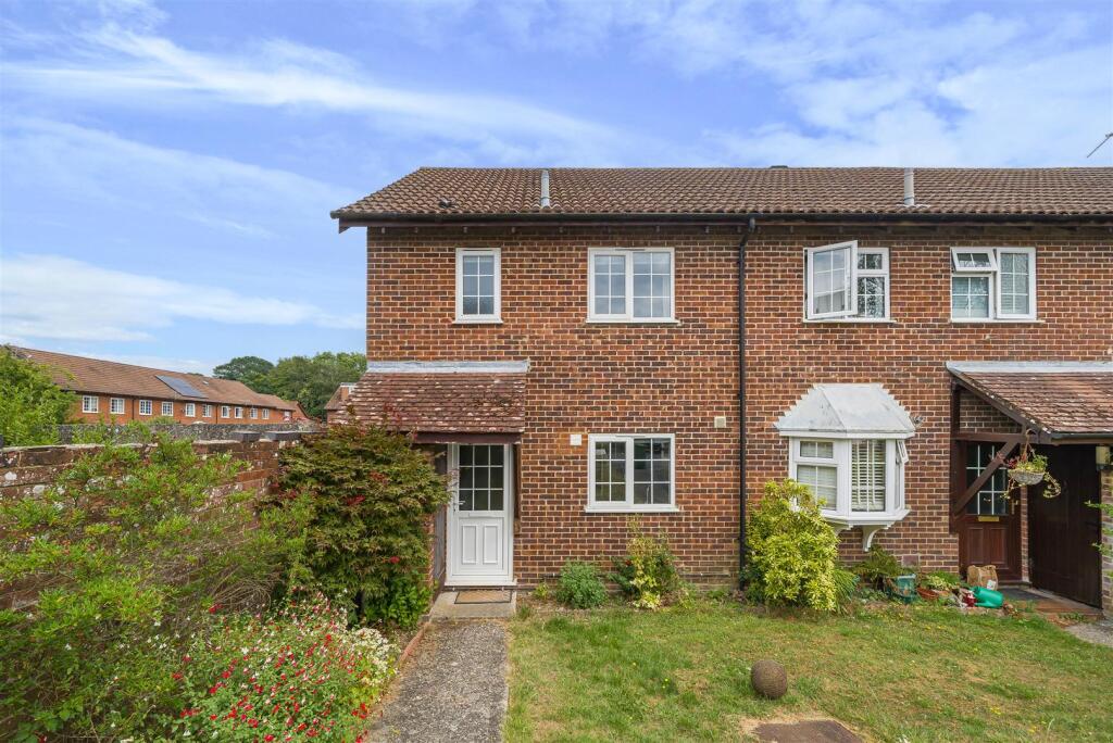 Main image of property: Chalcraft Close, Liphook