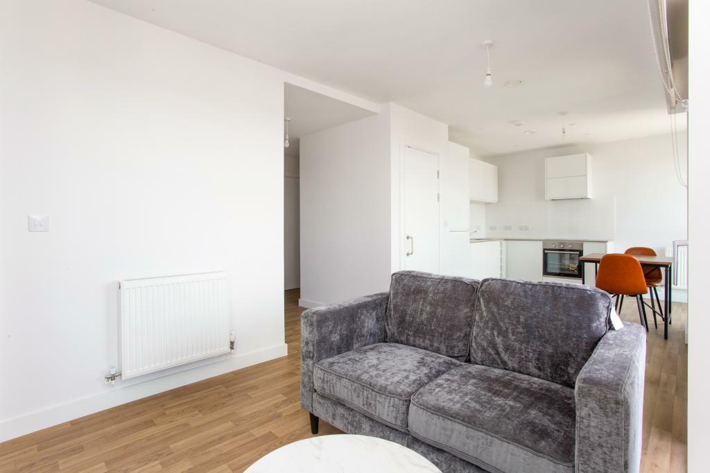 1 bedroom apartment for rent in Seven Sisters London N15