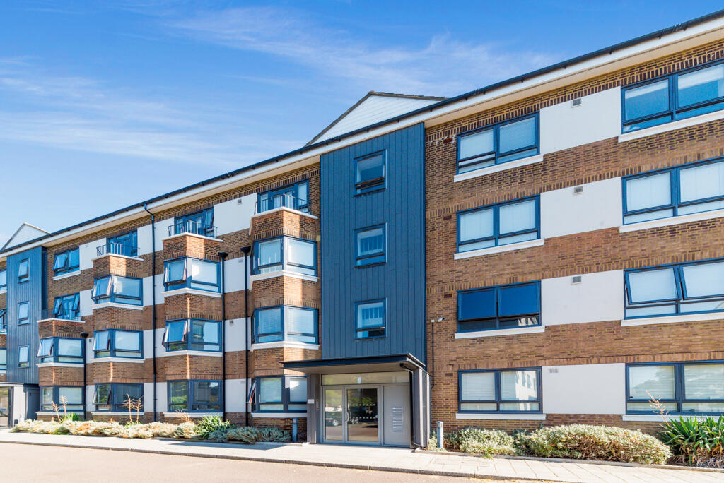Main image of property: Kew Bridge Court, Brentford London W4