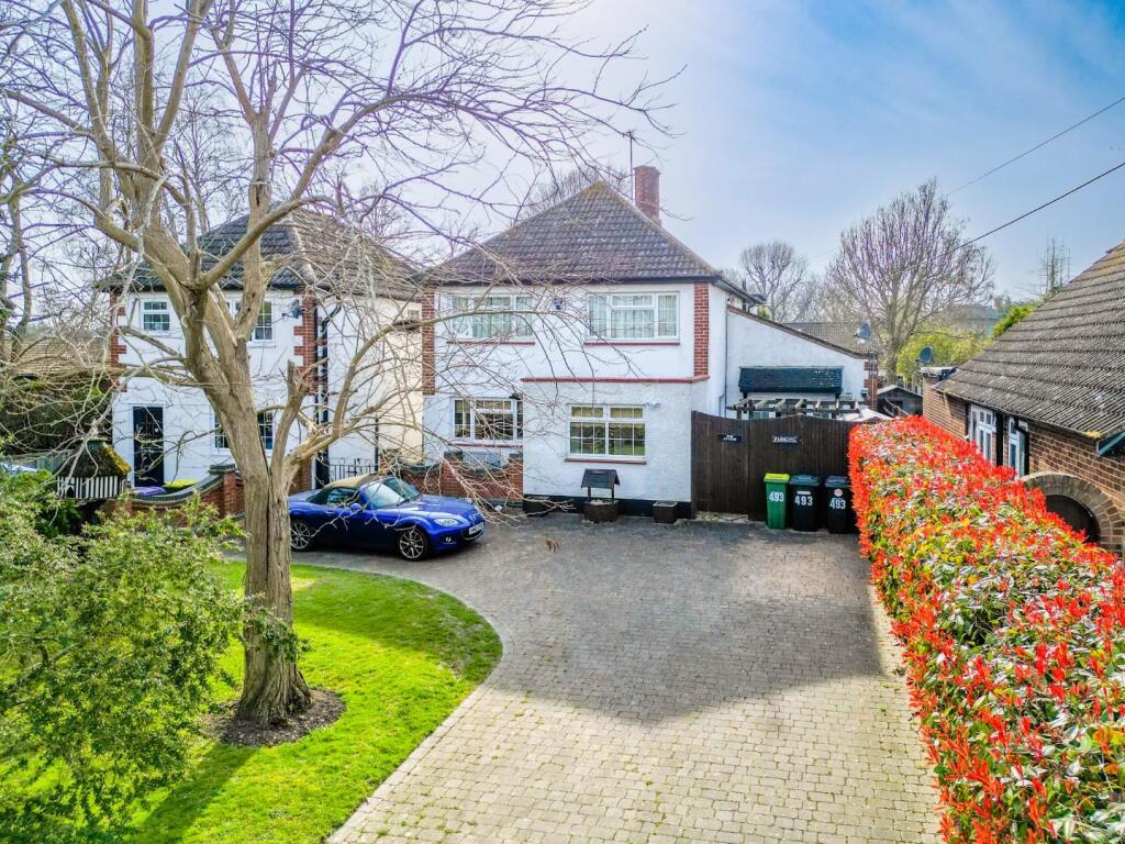 Main image of property: Little Wakering Road, Barling Magna, Southend-On-Sea