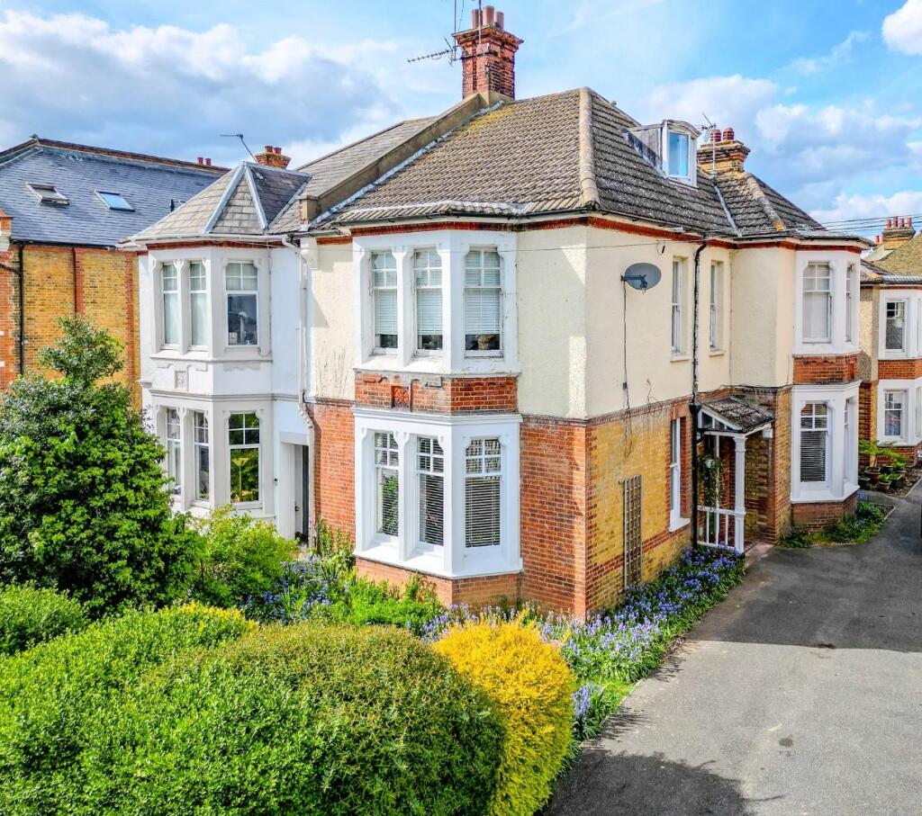 Main image of property: St. Vincents Road, Westcliff-On-Sea