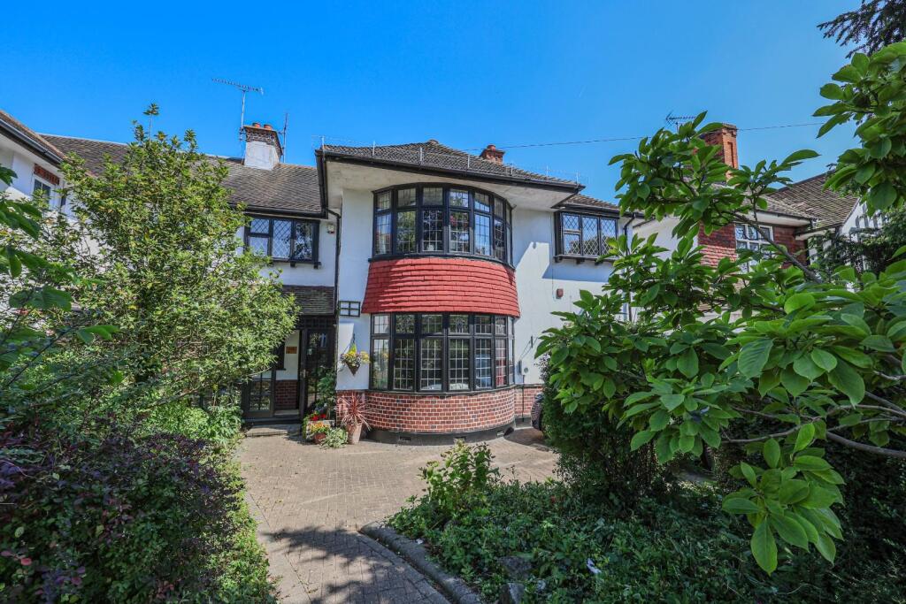 Main image of property: Southbourne Grove, Westcliff-On-Sea