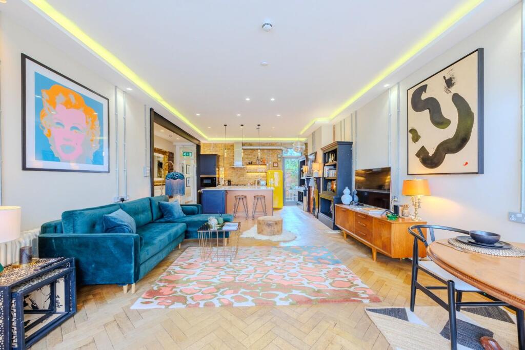 Main image of property: Elm Road, Leigh-On-Sea
