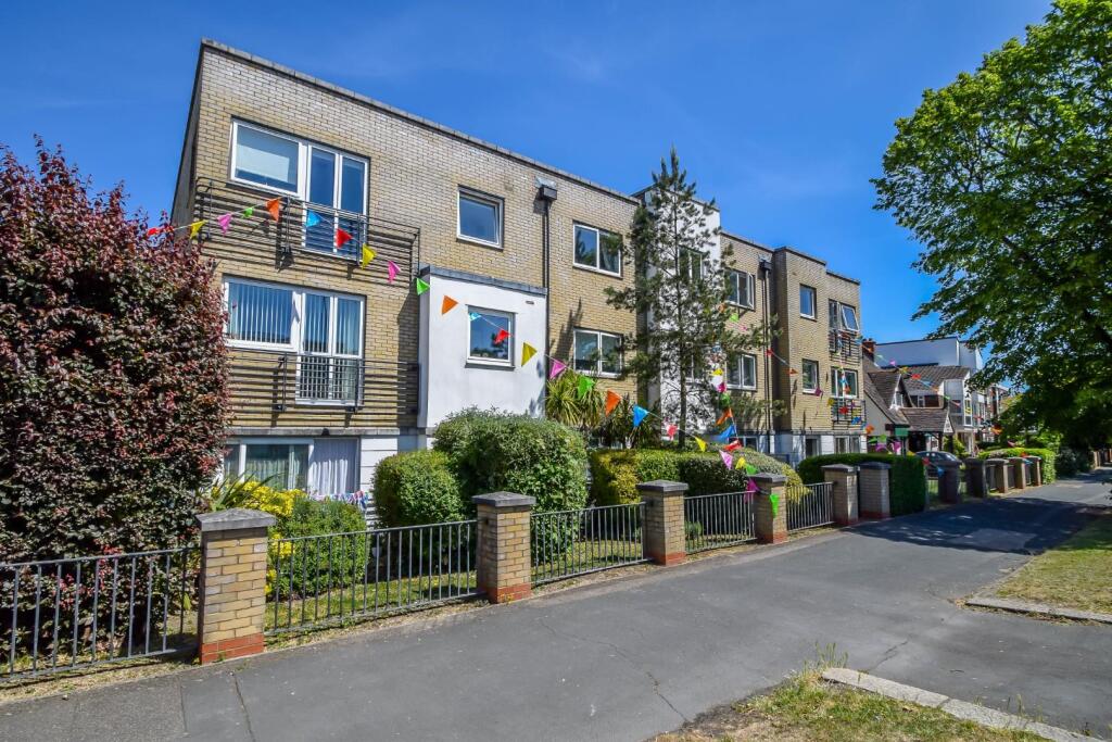 Main image of property: London Road, Leigh-On-Sea