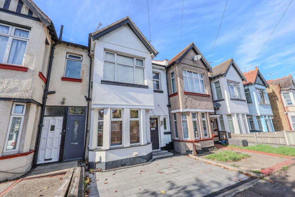Main image of property: Fairmead Avenue, Westcliff-on-Sea