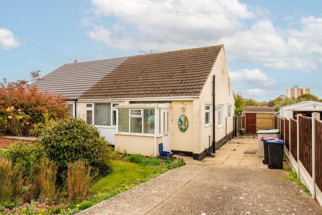 Main image of property: Alan Grove, Leigh-On-Sea