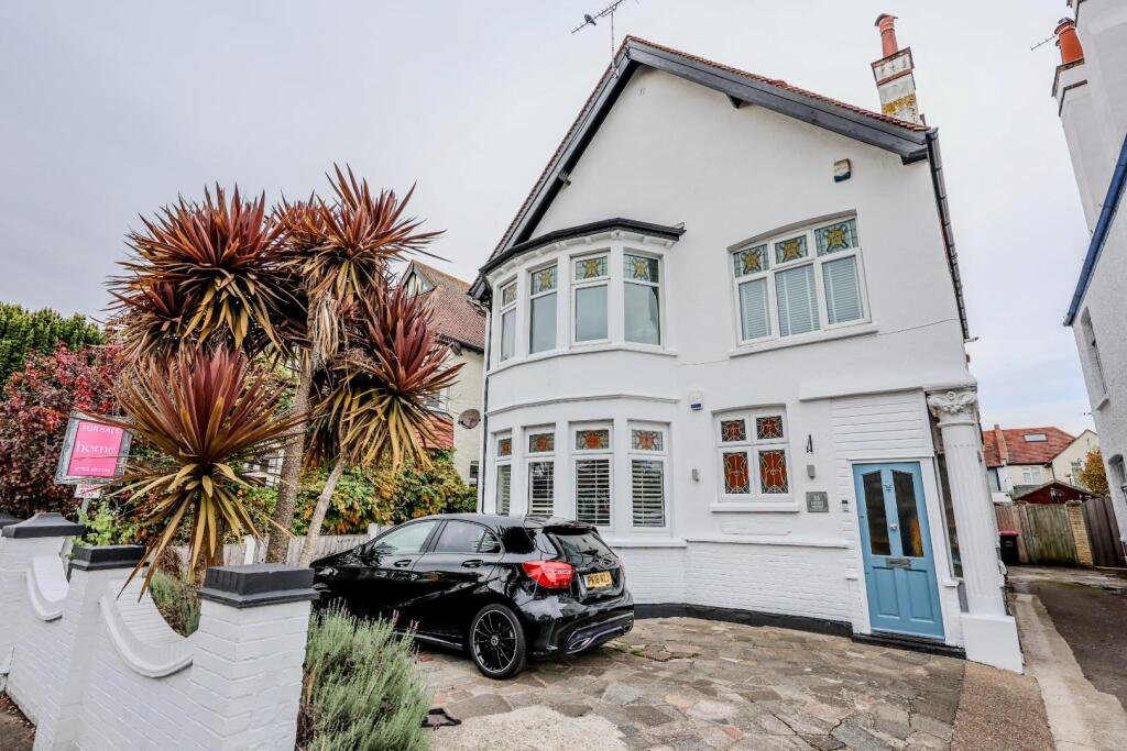 Main image of property: Leigh Road, Leigh-on-Sea