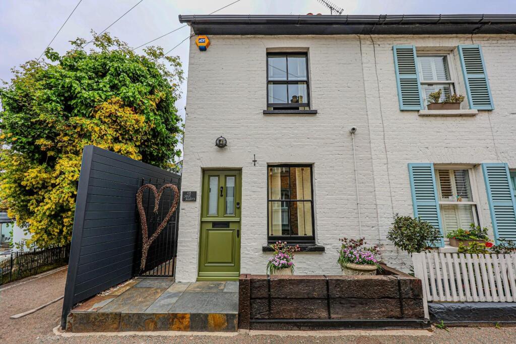 Main image of property: High Street, Leigh-On-Sea