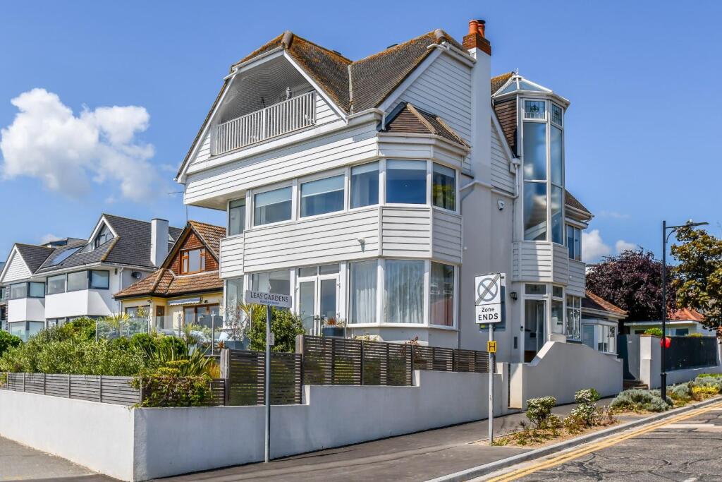 Main image of property: Chalkwell Esplanade, Westcliff-On-Sea