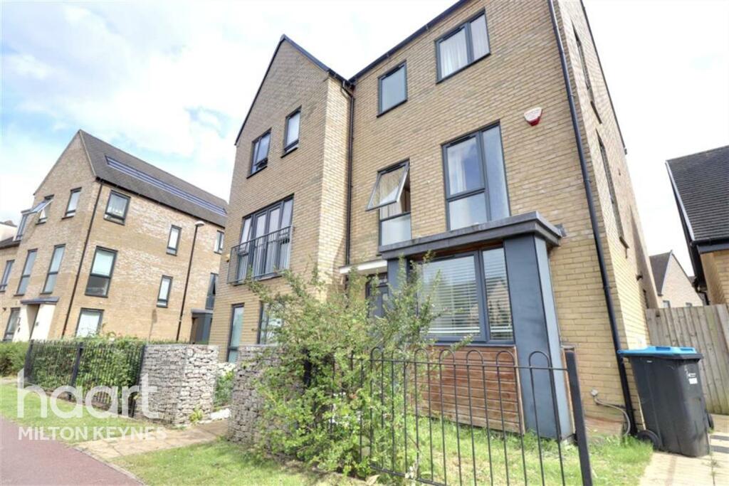 4 bedroom semidetached house for rent in Hayton Way, Tattenhoe Park, MK4