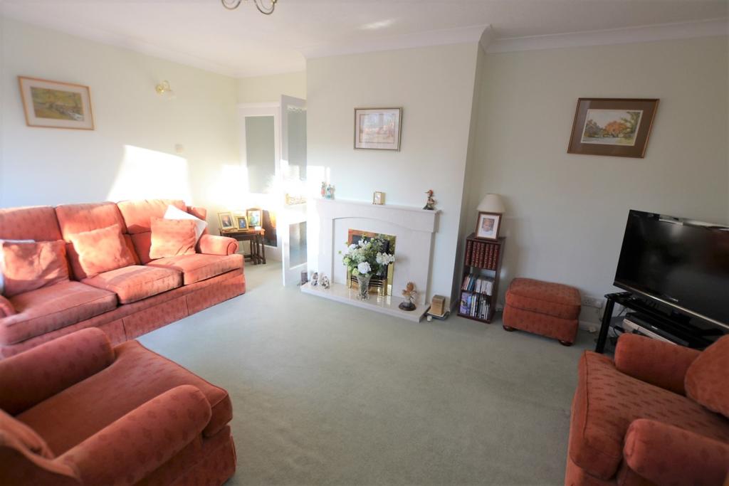 4 bedroom detached house for sale in Capesthorne Close, Holmes Chapel, CW4