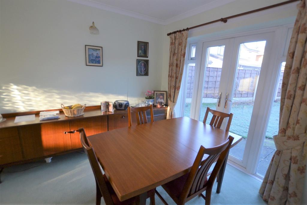 4 bedroom detached house for sale in Capesthorne Close, Holmes Chapel, CW4