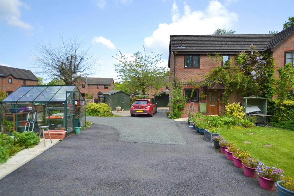 2 bedroom semidetached house for sale in Salters Lane, Lower