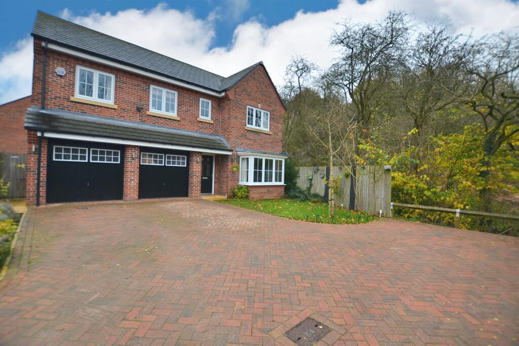 5 bedroom detached house for sale in Danebridge Place, Congleton, CW12