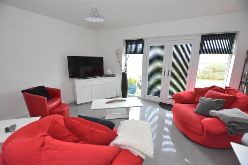 Additional property image - Severn Way, Holmes Chapel