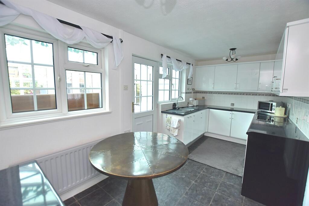Additional property image - Bessancourt, Holmes Chapel