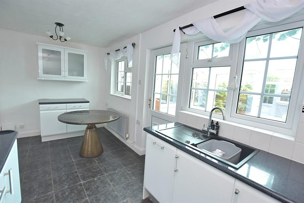 Additional property image - Bessancourt, Holmes Chapel