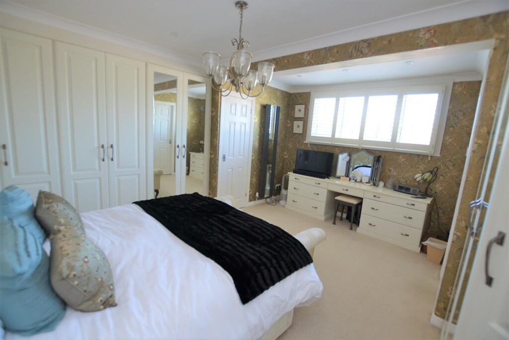 Additional property image - Troon Close, Holmes Chapel