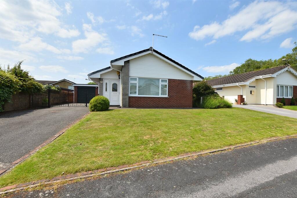 Main image of property: Ingleton Close, Holmes Chapel