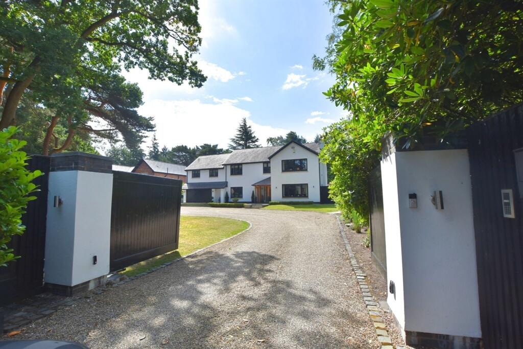 Main image of property: New Platt Lane, Cranage